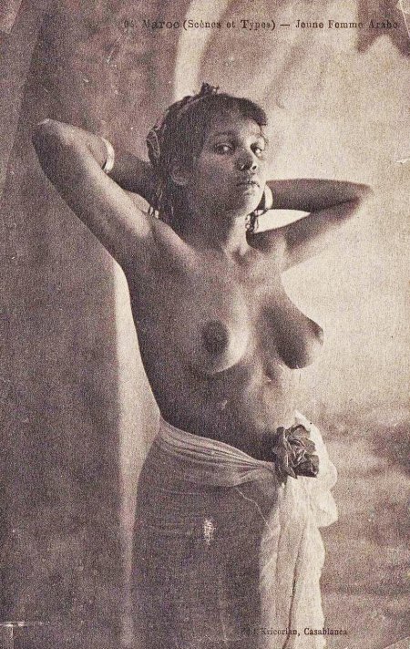 Naked old Arab women