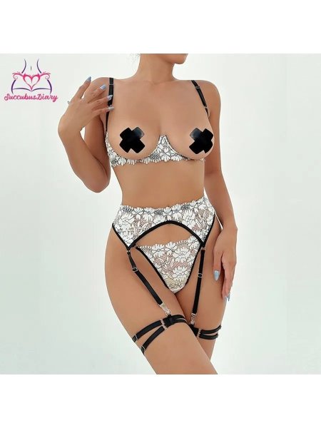 Erotic lingerie set
