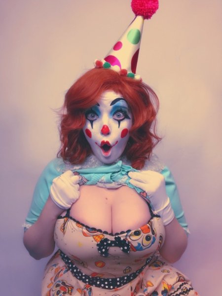 Clown girl
