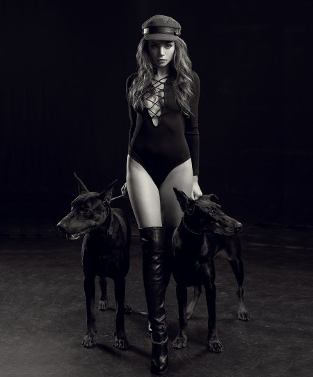 Photo with Doberman