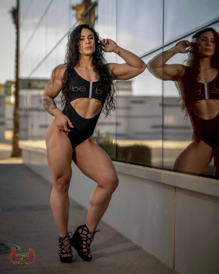 Christine Mendoza Model