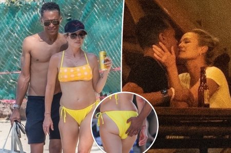 Amy Robach Ass