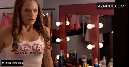 Maggie Lawson Ass