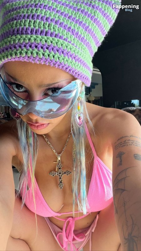 Doja Cat Breasts