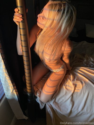Nude Britney Kitten