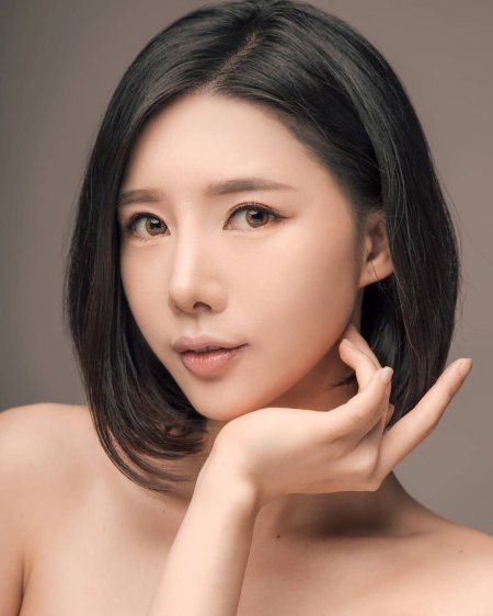 Korean fashion models