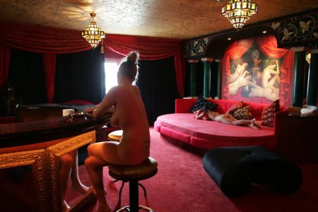 Swinger club