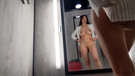 Sex in a fitting room porn