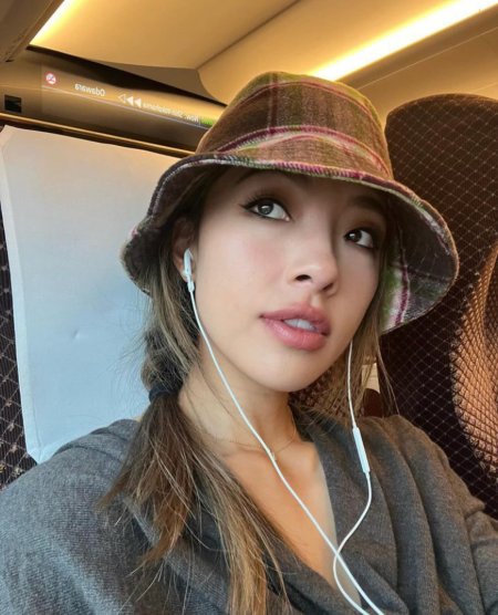 Womens hat