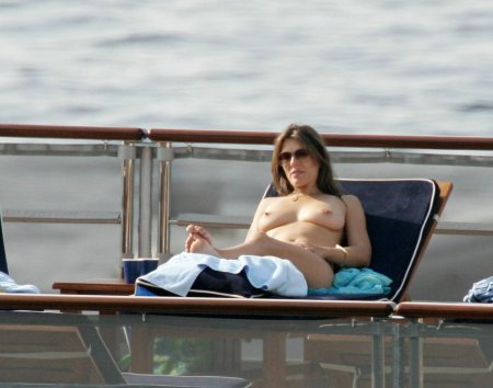 Elizabeth Hurley boobs in movie