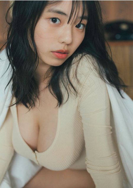 Hina kikuchi young magazine no.